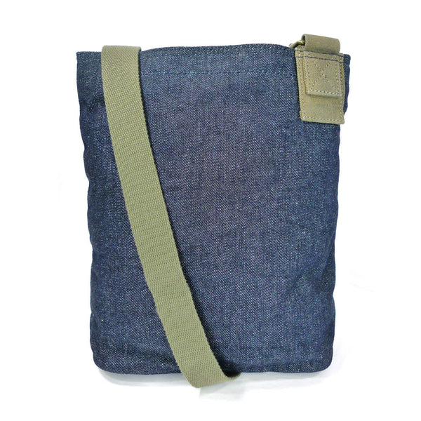 Chala Patch Crossbody Bag+ Coin Purse (Blue Whale) - Animal-Bags.com